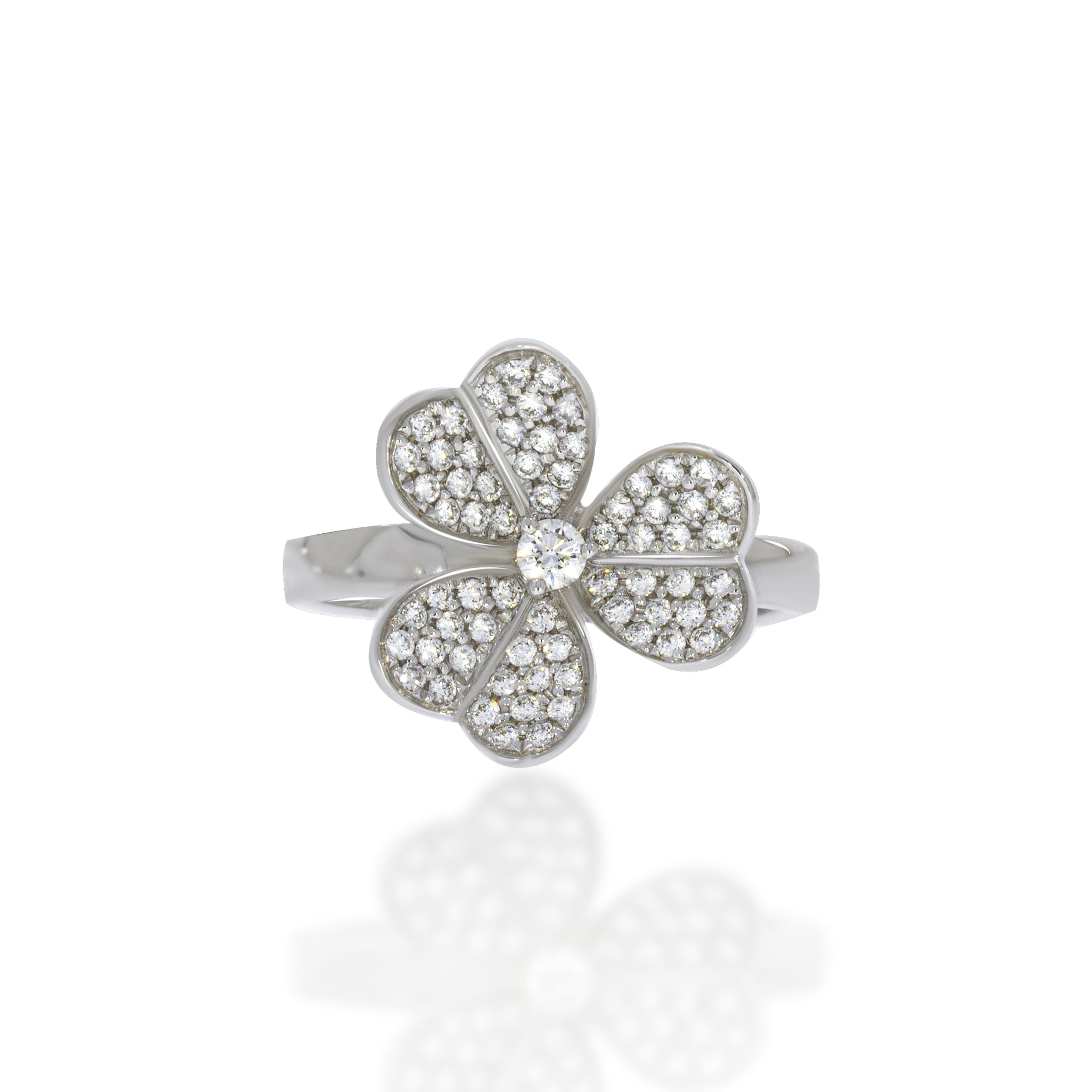 Gentle Clover Ring 18K white gold, Diamonds Pave Clover design set with 0.41 carat white round diamonds.